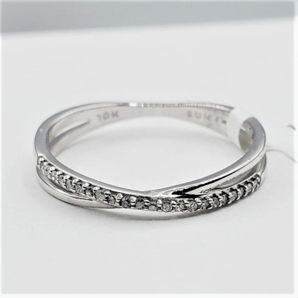 Diamond Ring - Picture 2 of 3